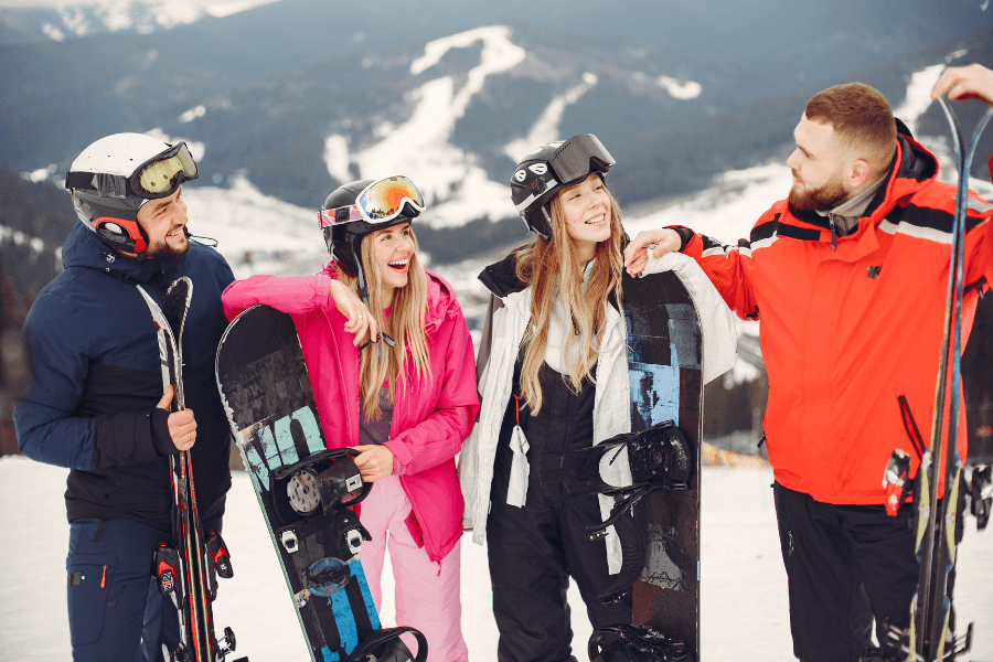 Skitaxi Obertauern für Gruppen im 9-Sitzer Bus