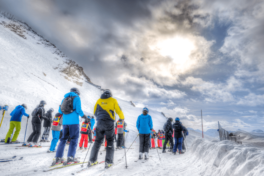 Großraumtaxi für Après-Ski – 9-Sitzer für Gruppen